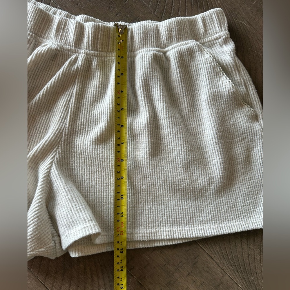 Aerie Cream Waffle Knit Pull On Lounge Shorts Detailed Pockets size XL - Picture 8 of 12